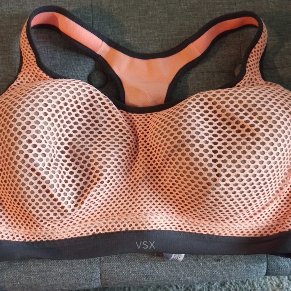 VSX sports bra